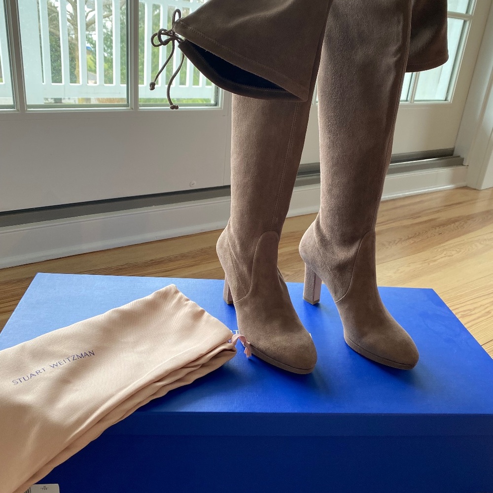 Stuart Weitzman beige OTK suede boots